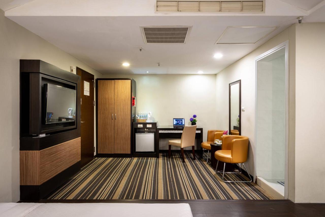 Yoyo Hotel Chiayi City Exterior photo